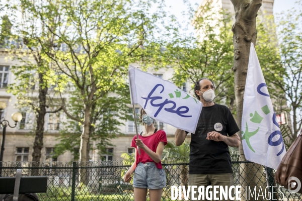 Manifestation FCPE  Tous les mercredis, faites du bruit 