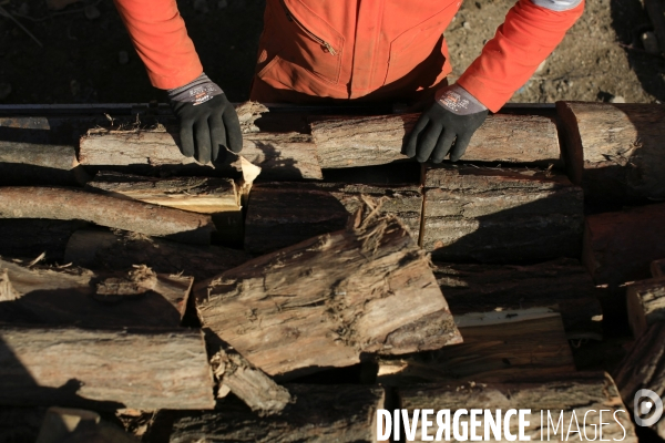 Chantier solidaire dans la vallée de la Roya. Une fois par semaine ,Emmaus Roya organise un chantier solidaire avec des compagnons et des benevoles pour reconstruire la vallée de la Roya dévastée par les inondations dues à la tempête Alex du 2/10/20