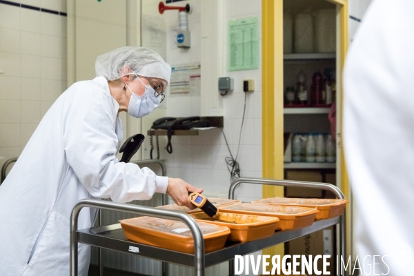 Menu végétarien en cantine scolaire