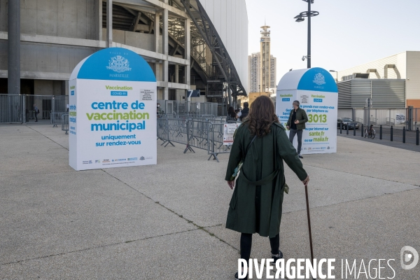 Vaccinodrome au stade Vélodrome de Marseille