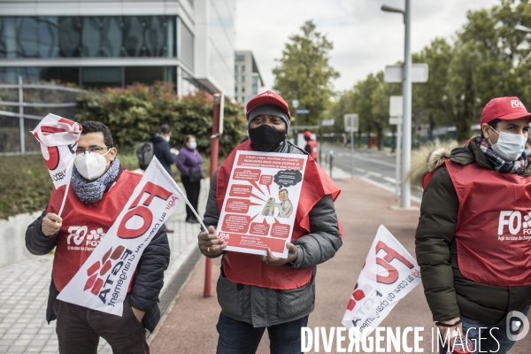 Manifestation contre le PSE chez AccorHotels