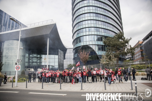 Manifestation contre le PSE chez AccorHotels