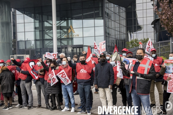 Manifestation contre le PSE chez AccorHotels