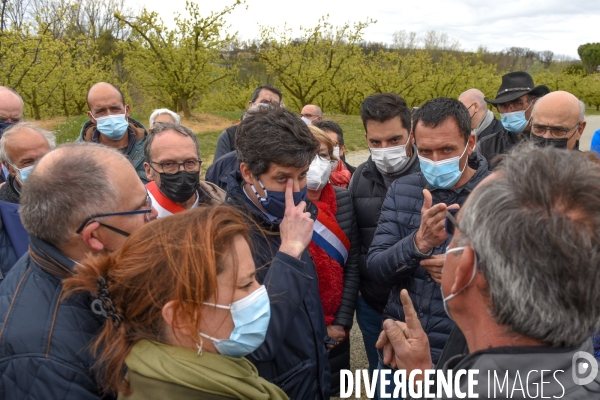 Episode de gel, Julien Denormandie à la rencontre des arboriculteurs