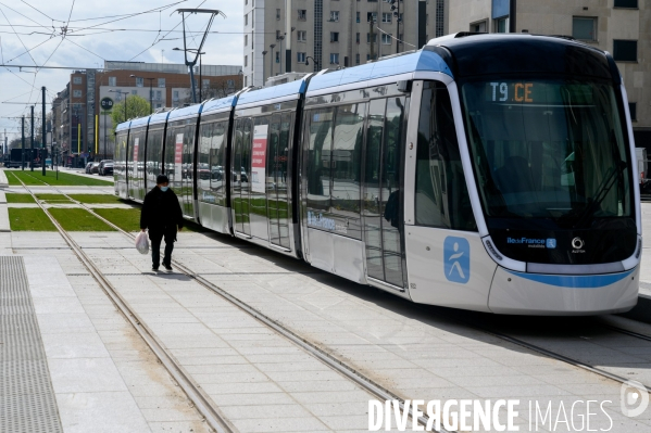 Tramway T9. De Porte de Choisy à Orly