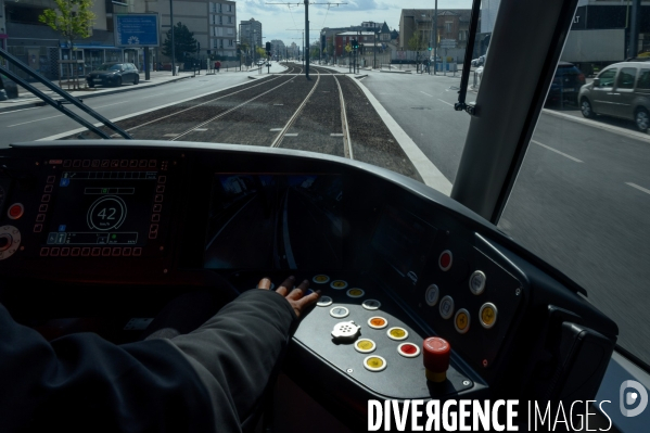 Tramway T9. De Porte de Choisy à Orly