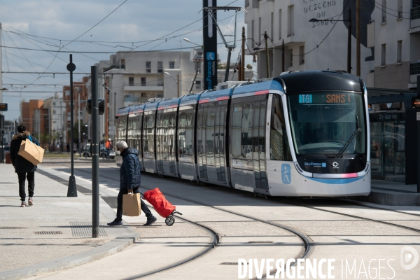 Tramway T9. De Porte de Choisy à Orly