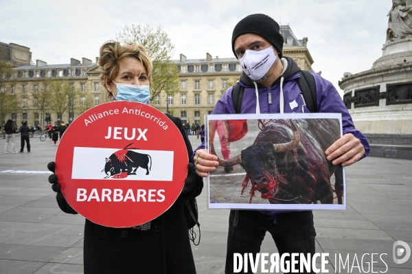 Cause animale : happening contre la CORRIDA.