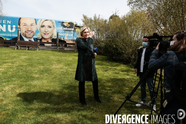 Rn deplacement de marine le pen dans le nord