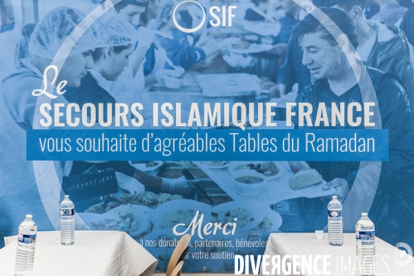 Les tables du Ramadan  organisées par le Secours Islamique France (SIF)