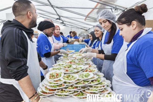 Les tables du Ramadan  organisées par le Secours Islamique France (SIF)