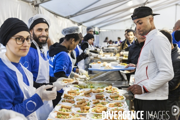 Les tables du Ramadan  organisées par le Secours Islamique France (SIF)