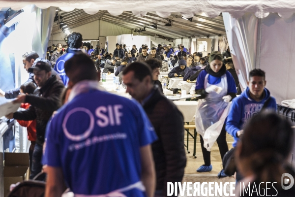 Les tables du Ramadan  organisées par le Secours Islamique France (SIF)