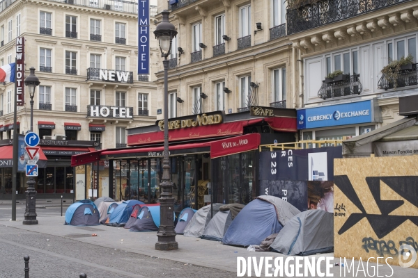 Sans abris a la rue, paris.