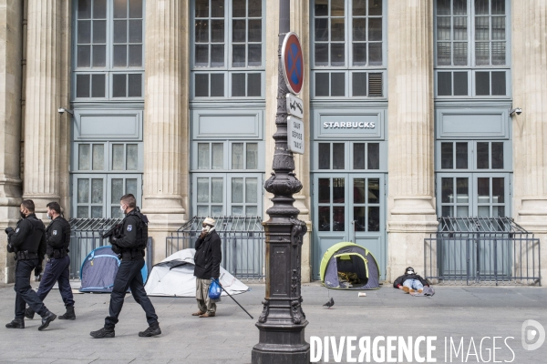 Sans abris a la rue, paris.