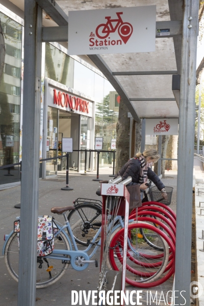 La station monoprix au monoprix beaugrenelle