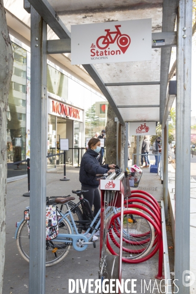 La station monoprix au monoprix beaugrenelle