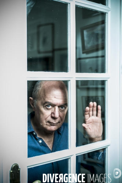 Portrait de pierre assouline, ecrivain et journaliste.