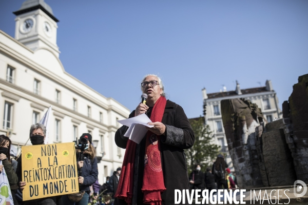 Manifestation pour sauver les jardins ouvriers d Aubervilliers