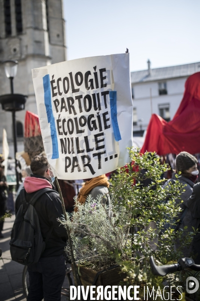 Manifestation pour sauver les jardins ouvriers d Aubervilliers