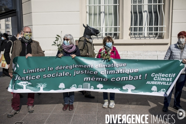 Manifestation pour sauver les jardins ouvriers d Aubervilliers