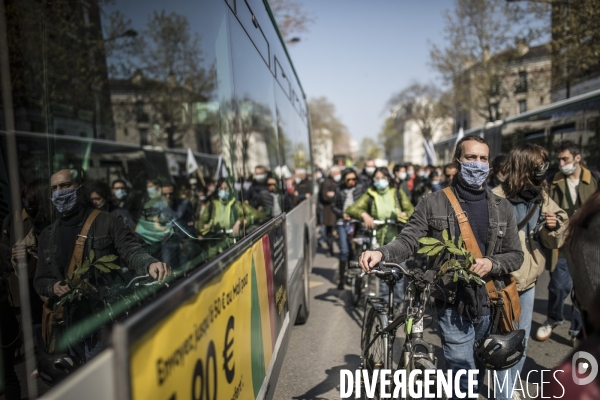 Manifestation pour sauver les jardins ouvriers d Aubervilliers