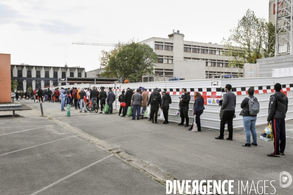 Association Musulmane de Talence effectue une distribution alimentaire pour les étudiants