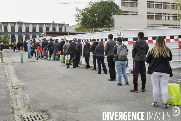 Association Musulmane de Talence effectue une distribution alimentaire pour les étudiants