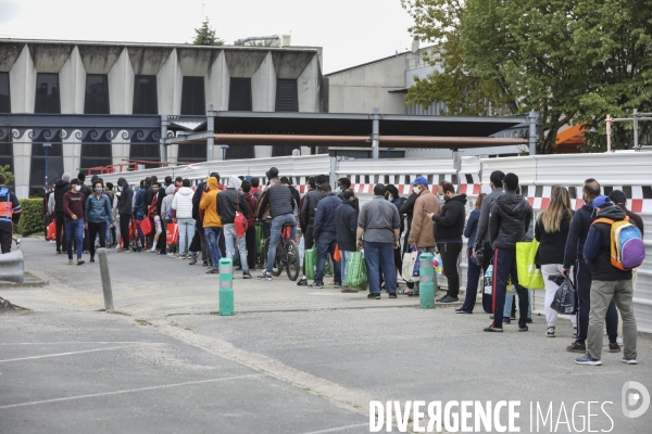 Association Musulmane de Talence effectue une distribution alimentaire pour les étudiants