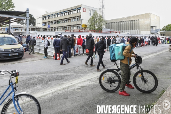 Association Musulmane de Talence effectue une distribution alimentaire pour les étudiants