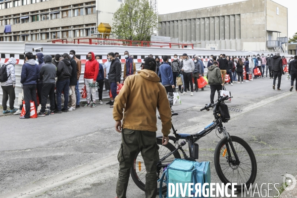 Association Musulmane de Talence effectue une distribution alimentaire pour les étudiants