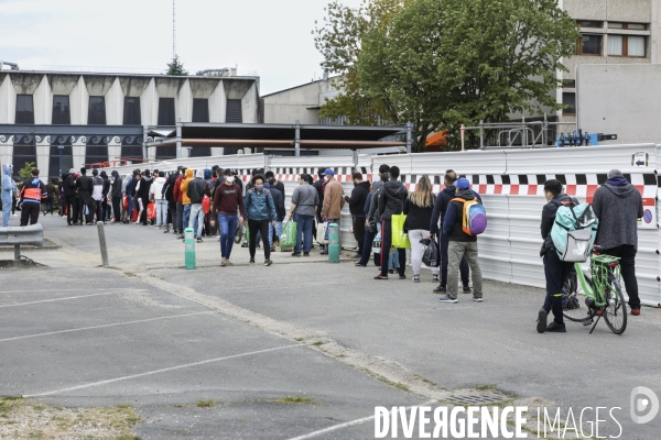 Association Musulmane de Talence effectue une distribution alimentaire pour les étudiants