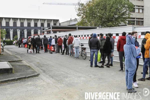 Association Musulmane de Talence effectue une distribution alimentaire pour les étudiants