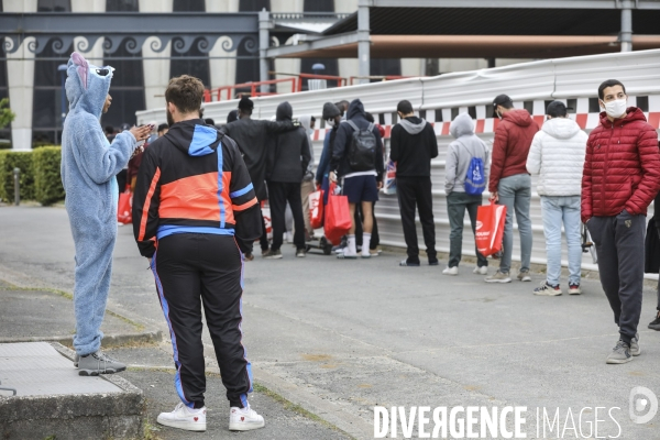 Association Musulmane de Talence effectue une distribution alimentaire pour les étudiants