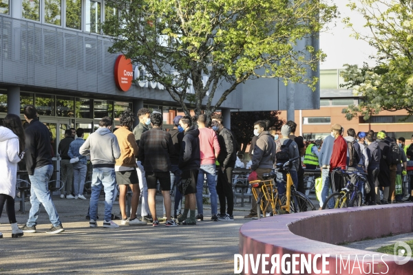 L association  Rassemblement des Musulmans de Pessac  organise une distribution alimentaire sur le campus de Talence