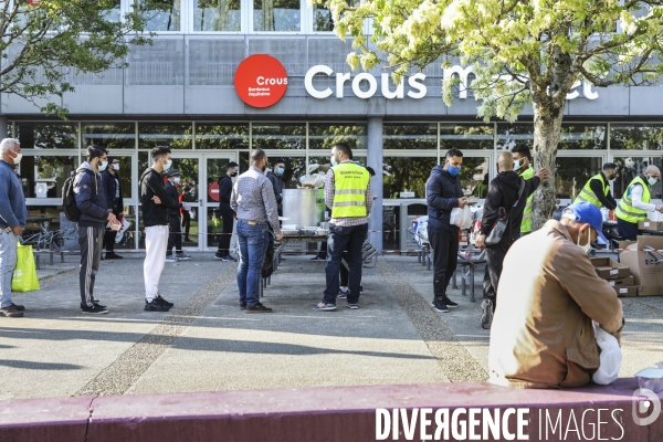 L association  Rassemblement des Musulmans de Pessac  organise une distribution alimentaire sur le campus de Talence