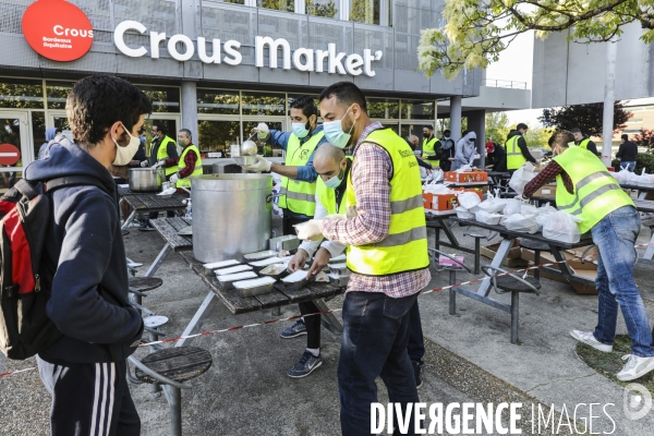 L association  Rassemblement des Musulmans de Pessac  organise une distribution alimentaire sur le campus de Talence