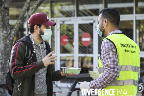 L association  Rassemblement des Musulmans de Pessac  organise une distribution alimentaire sur le campus de Talence