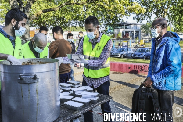 L association  Rassemblement des Musulmans de Pessac  organise une distribution alimentaire sur le campus de Talence