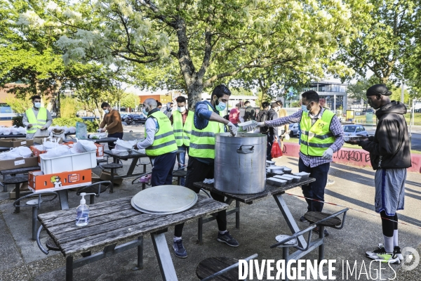 L association  Rassemblement des Musulmans de Pessac  organise une distribution alimentaire sur le campus de Talence