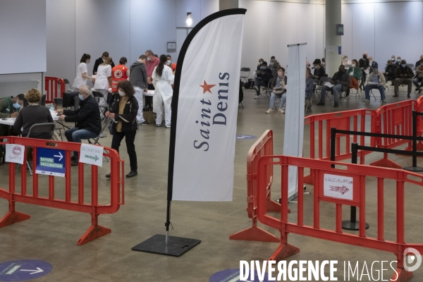 Centre de vaccination du stade de France