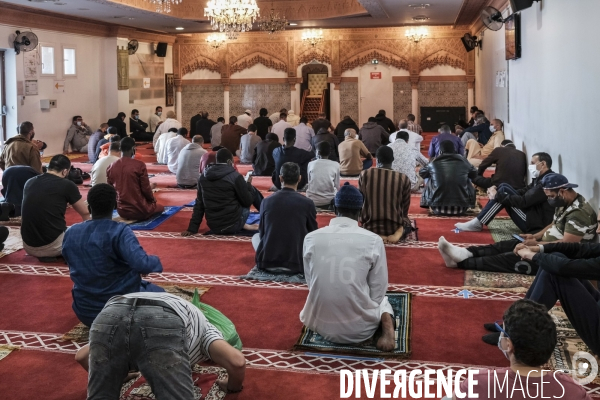 Mosquée Al Farouk de Pessac, prière du Vendredi