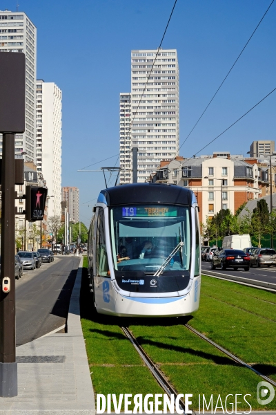 Tout beau, tout 9, un tramway nommé T 9