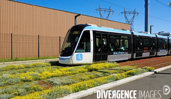 Tout beau, tout 9, un tramway nommé T 9