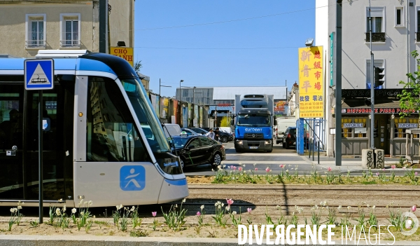 Tout beau, tout 9, un tramway nommé T 9