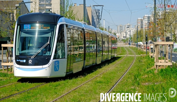 Tout beau, tout 9, un tramway nommé T 9