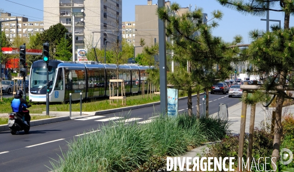 Tout beau, tout 9, un tramway nommé T 9