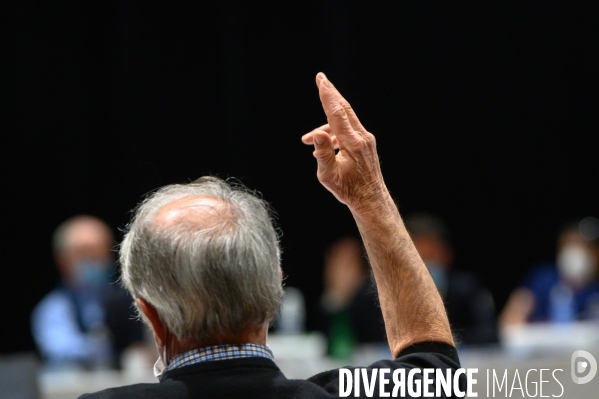 Manifestation pour la révocation de Georges Tron et conseil municipal.