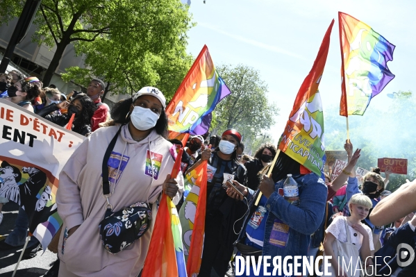 Marche lesbienne à Paris. Lesbian walk in Paris.