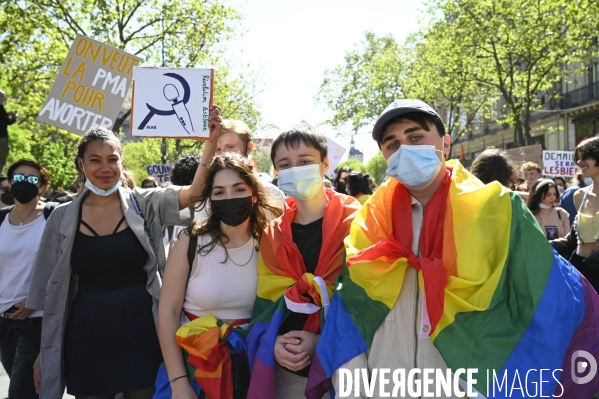 Marche lesbienne à Paris. Lesbian walk in Paris.